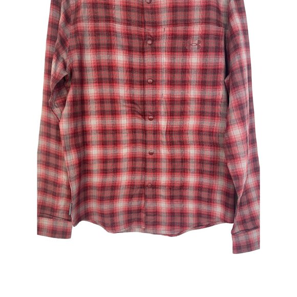 Under Armour Button Front Shirt Mens Medium Red Plaid - Picture 5 of 9